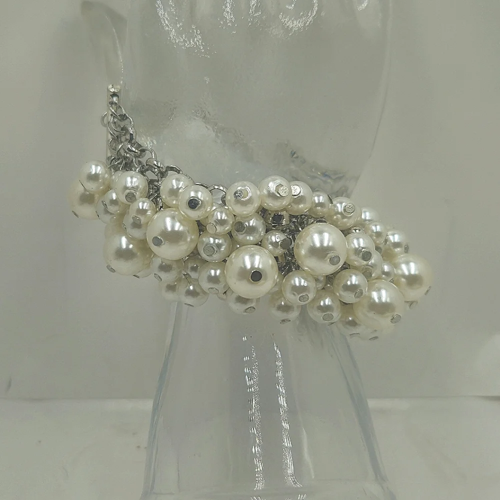 Vintage Aura Faux Cluster Pearl Rhinestone Silver Tone Link Bracelet - Picture 16 of 16